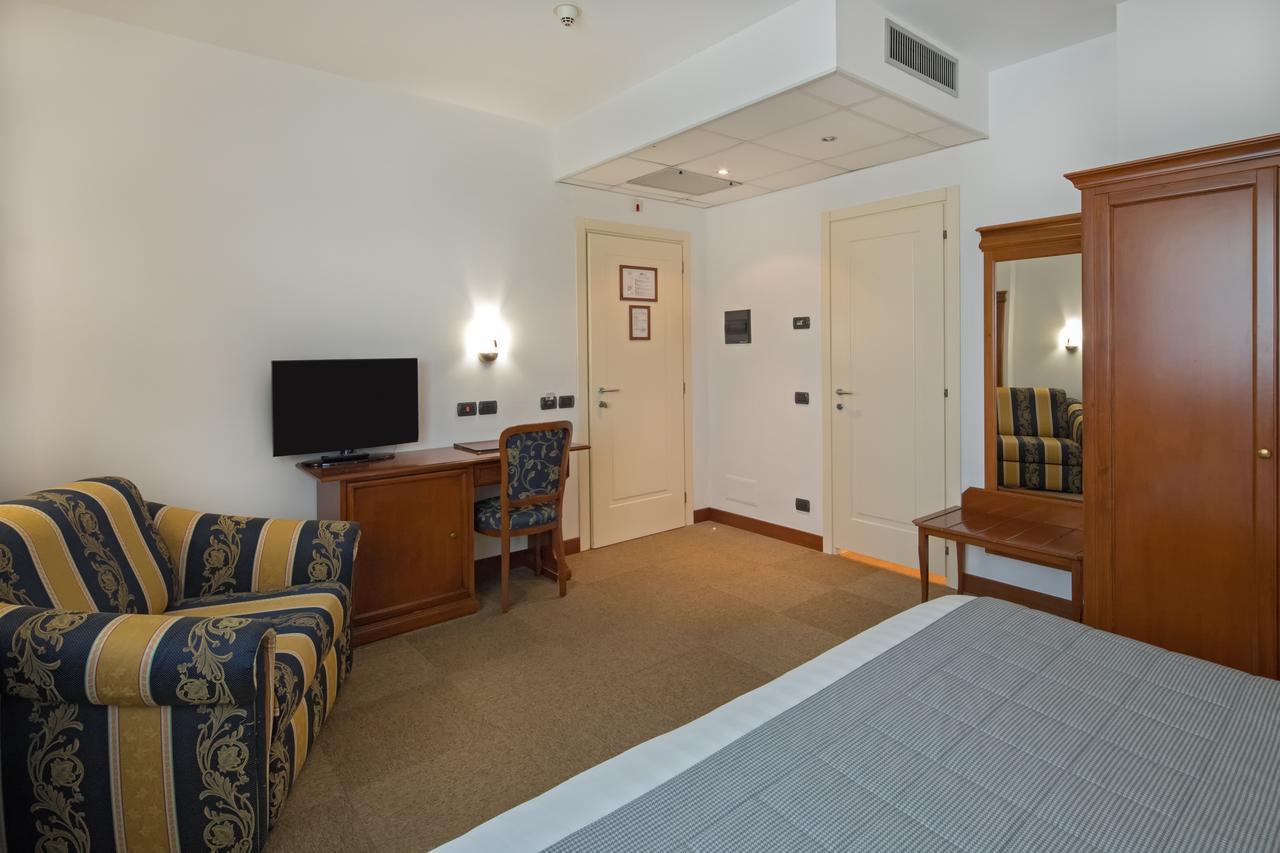 Hotel Medea (Adults Only) 알바 외부 사진