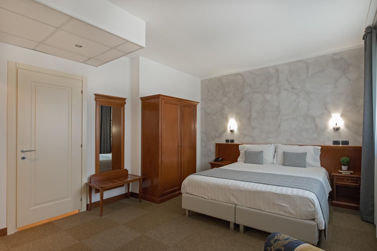 Hotel Medea (Adults Only) 알바 외부 사진