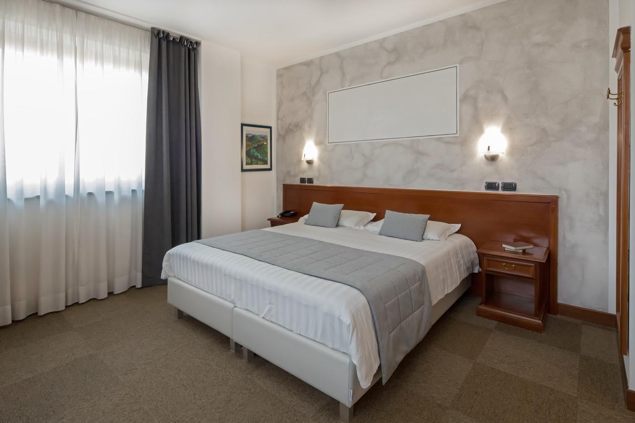Hotel Medea (Adults Only) 알바 외부 사진